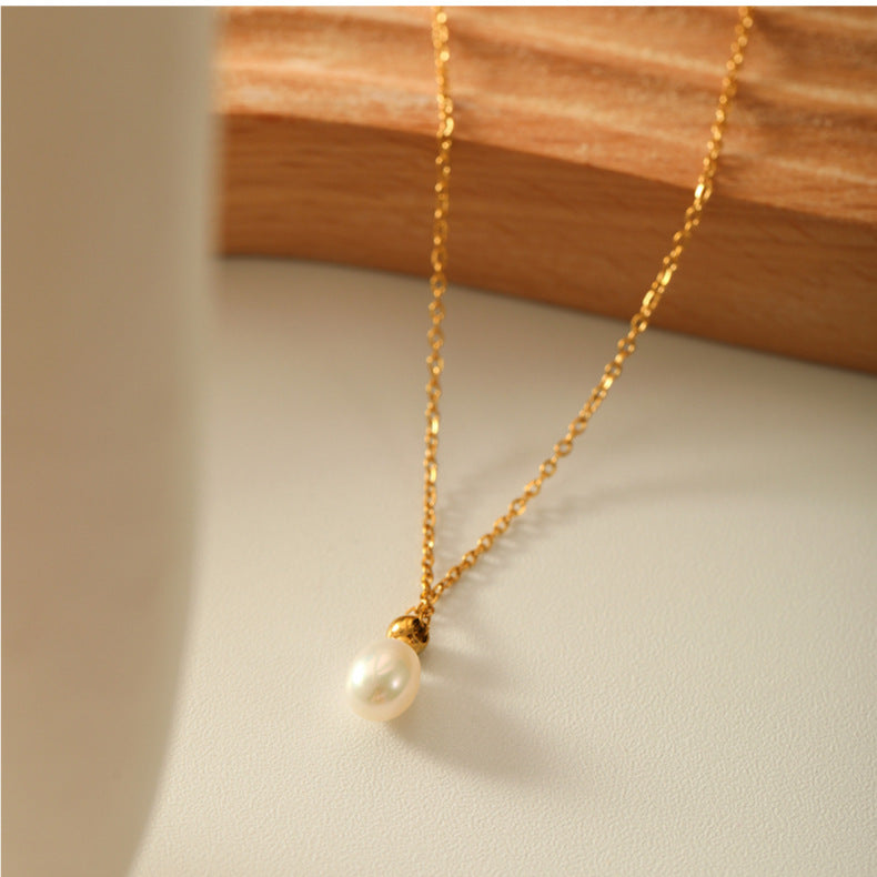 Minimalist Pearl Necklace