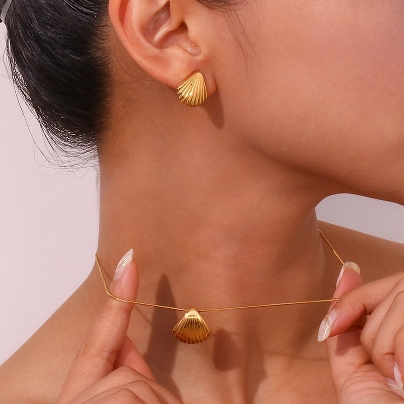 Minimalist Gold Shell Earrings