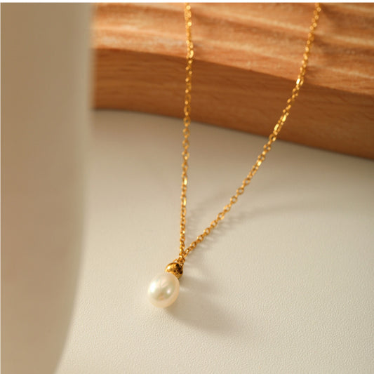 Minimalist Pearl Necklace